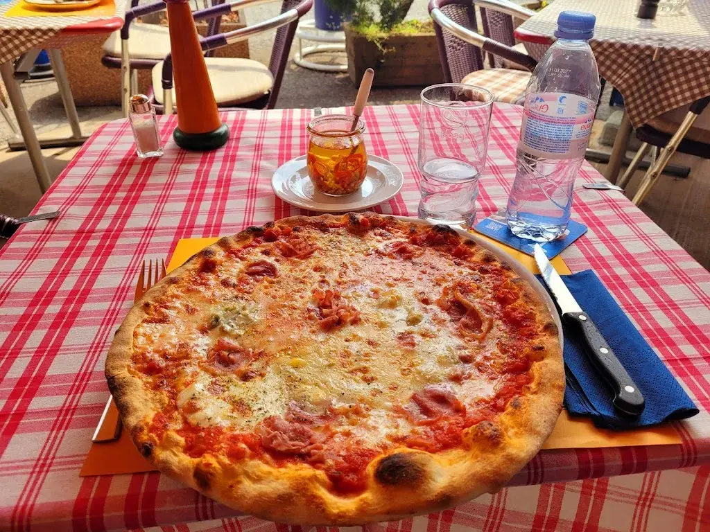 Zünd Meinrad_Ristorante Pizzeria Osteria Resega_Canobbio_reseña