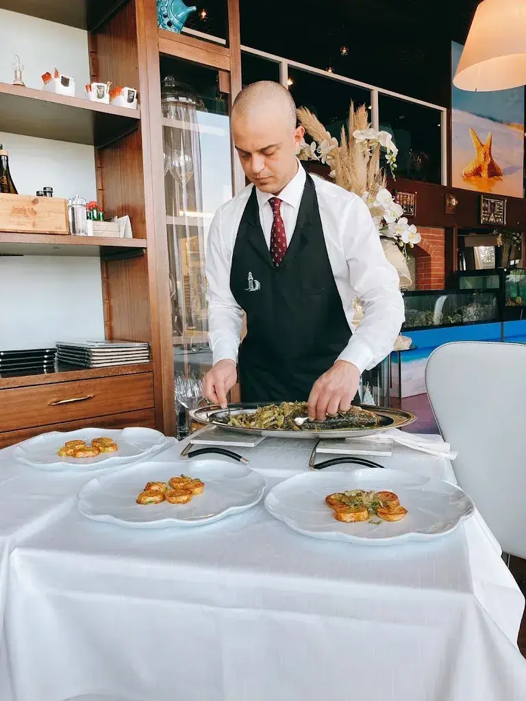 Ivy Lods_Al Faro_Paradiso_recensione