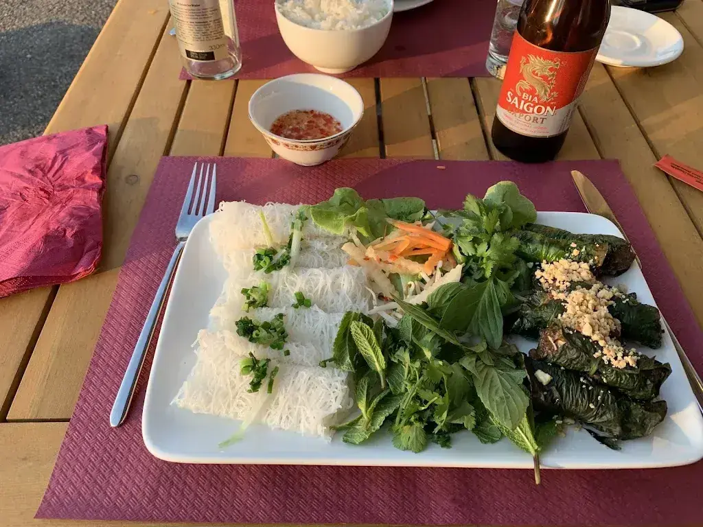 Sebastian Tanner_Moon's_Jegenstorf_avis