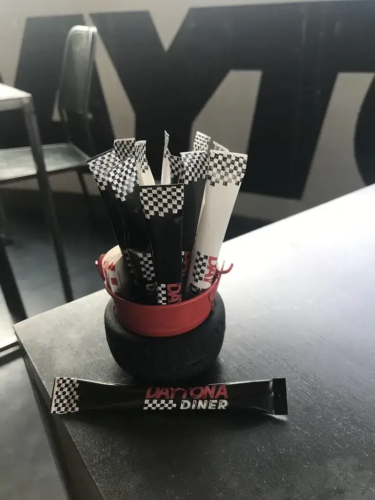 HZ HZ_Daytona Diner_Pambio-Noranco_recensione