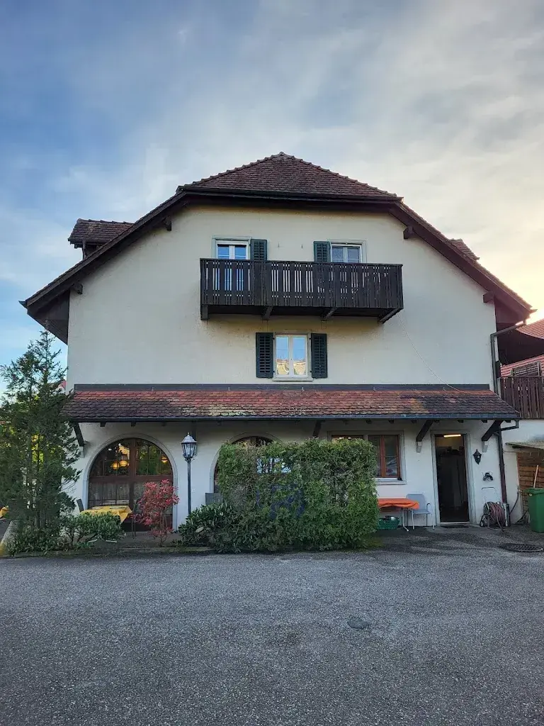 Markus Hoser_Restaurant Sonne Familia Perez Boracco_Lostorf_review