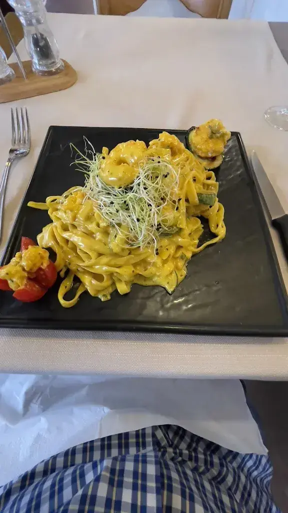 Salvatore Mirata_Restaurant Sonne Familia Perez Boracco_Lostorf_review