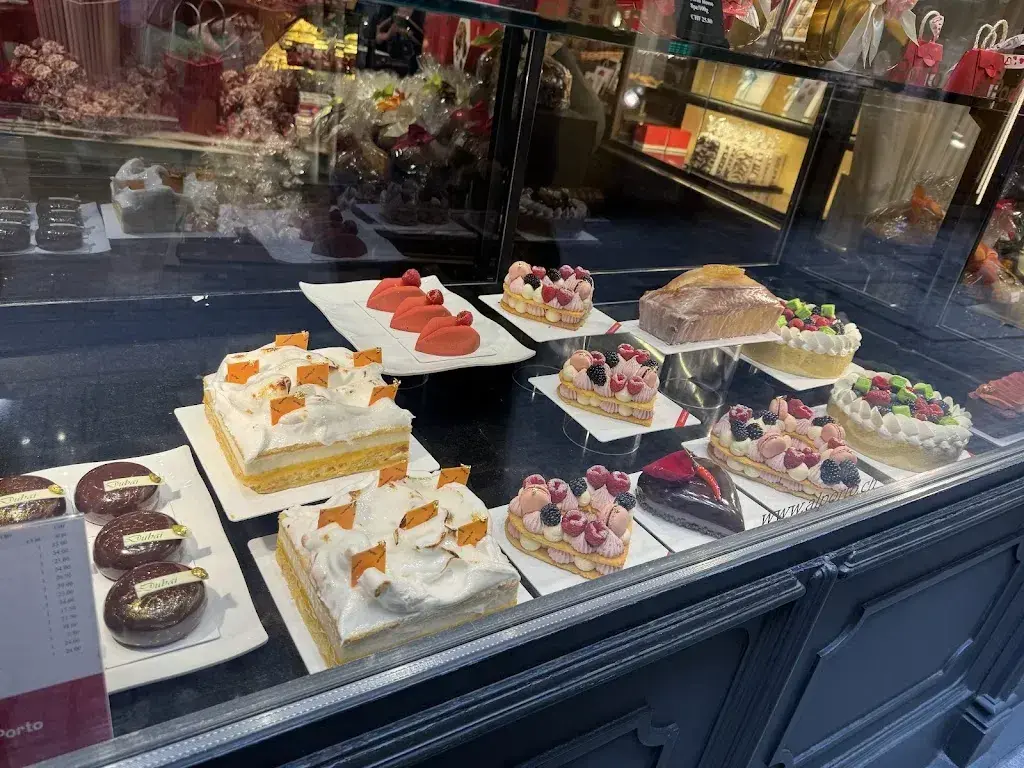 Francesca Gianni_Grand Café Al Porto_Lugano_recensione