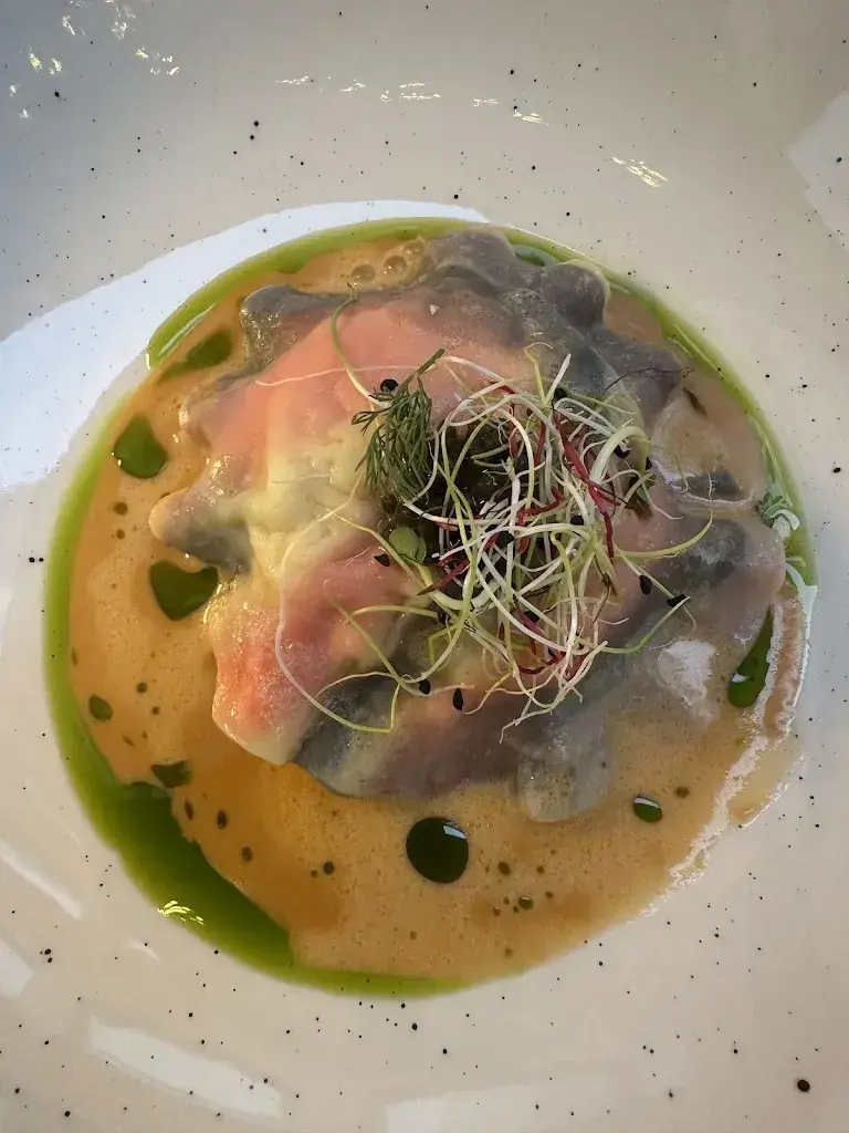 Guillaume Comte_La Casa n.6_Lugano_review