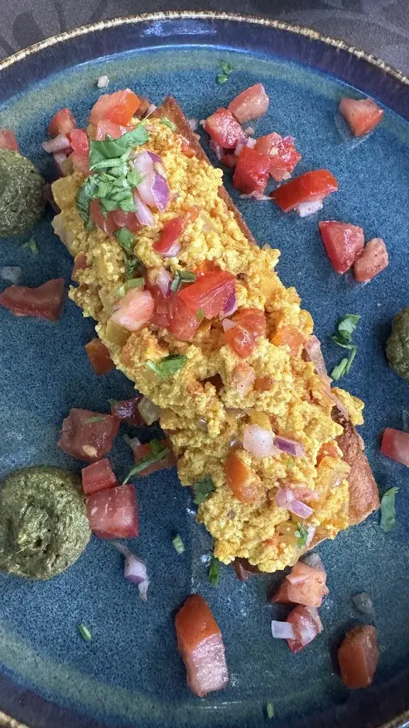 Shivi Gupta_Tabla Indian & Asian Restaurant_Collina d'Oro_review