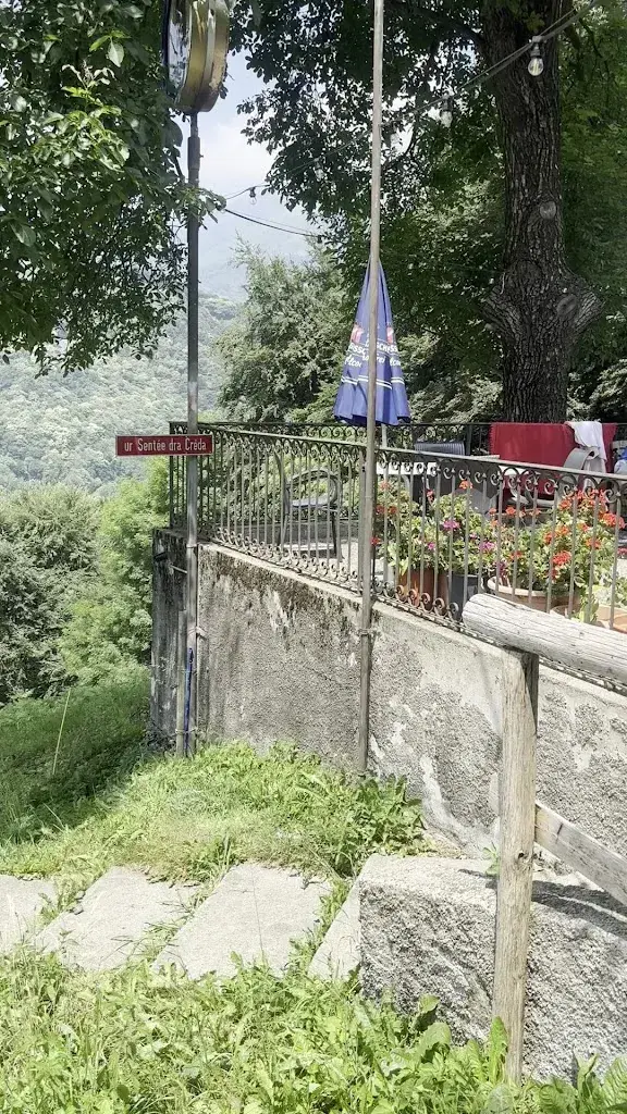 emi Spinosa_Grotto Monte Creda_Lugano_review