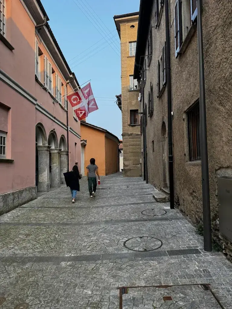 Donald Leo_Court House Sonvico_Sonvico_review