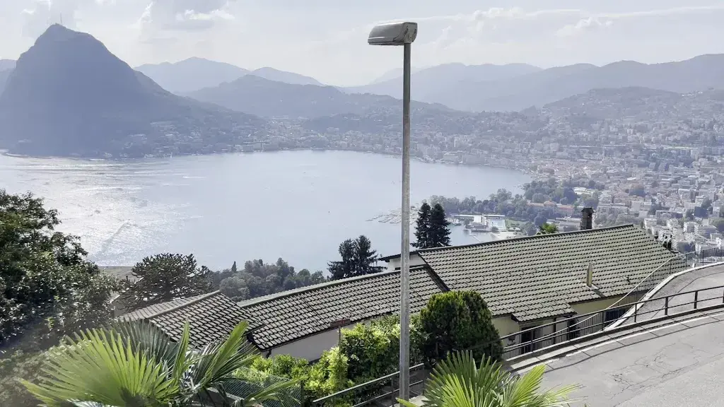 Doru Manole_Colibrì_Lugano_review