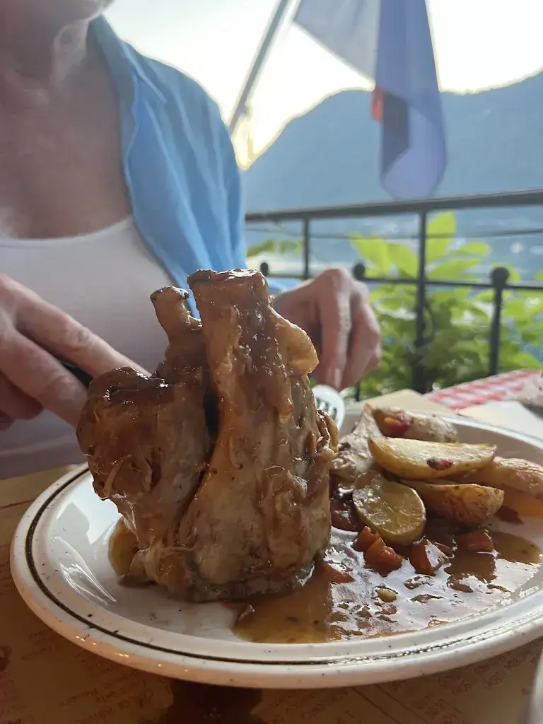 HZ HZ_Grotto Descanso_Lugano_review