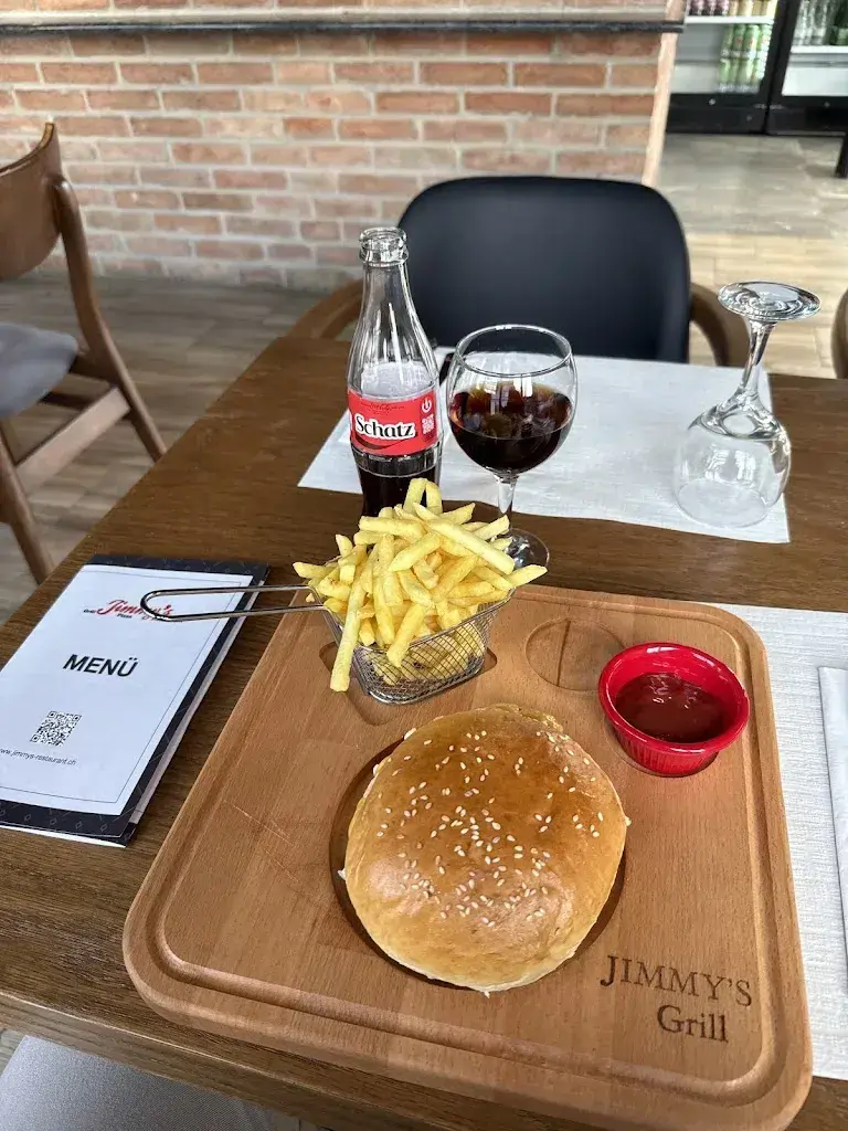 Arbër Gashi_Jimmy's Restaurant_Volketswil_avis