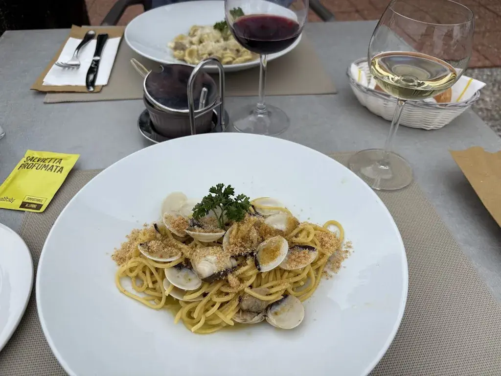 Guifen Yang_Ristorante panoramico Vetta Monte Brè_Brè Paese_review