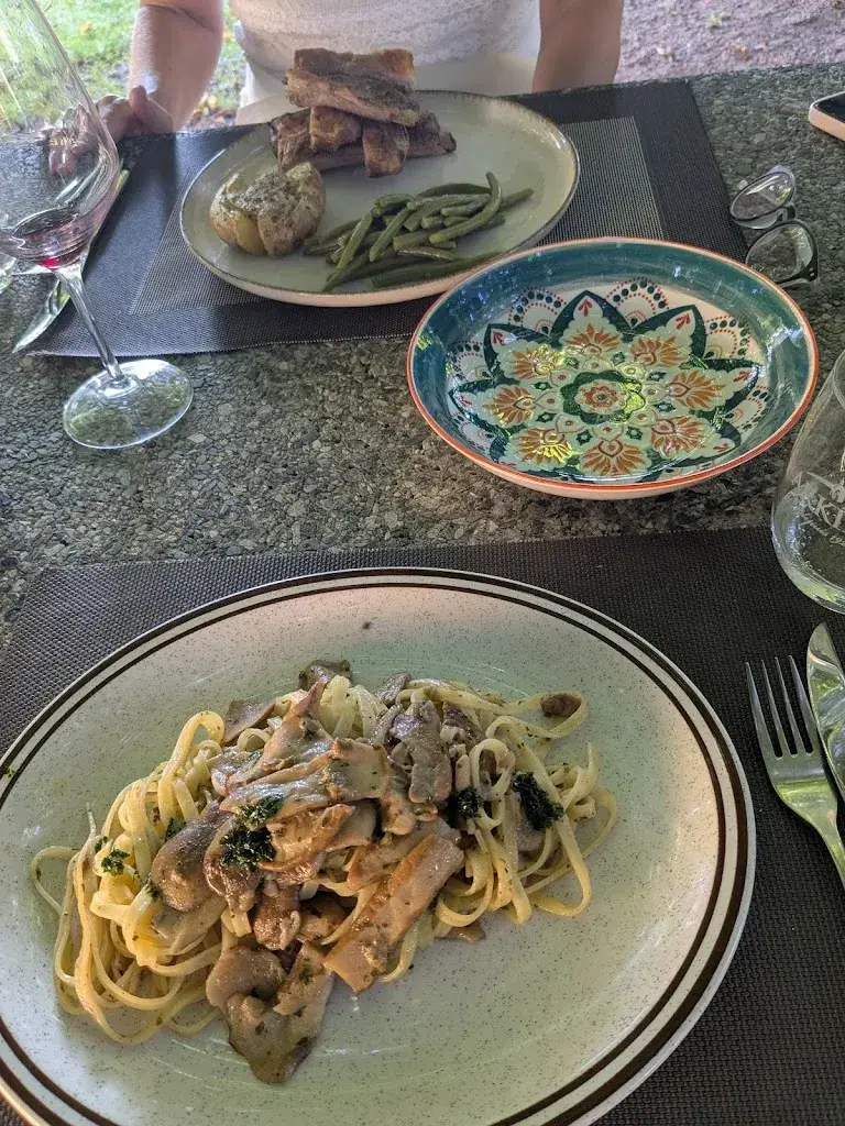 Christina E_Osteria Grotto Degli Amici_Villa Luganese_avis