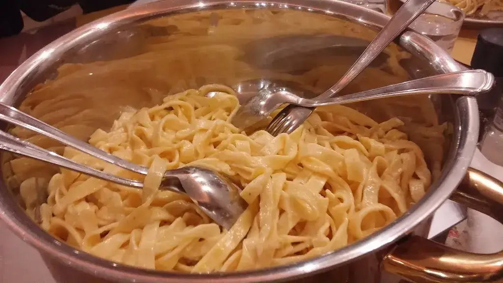 Egon Maestri_Bar Centrale_Mezzovico-Vira_review