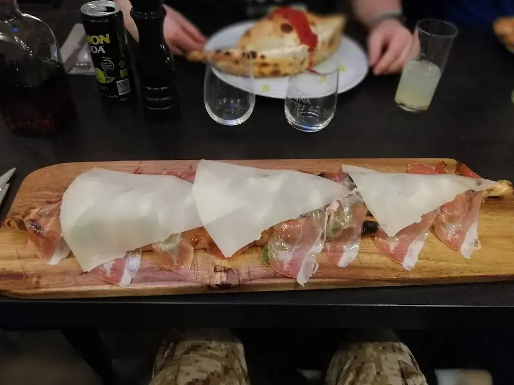 David C. Alvarez Charris_Michelangelo Spizzicoteca - Pizzeria_Massagno_review