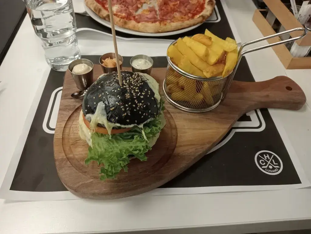 Boris Privet_Ristorante Club 41_Porza_avis