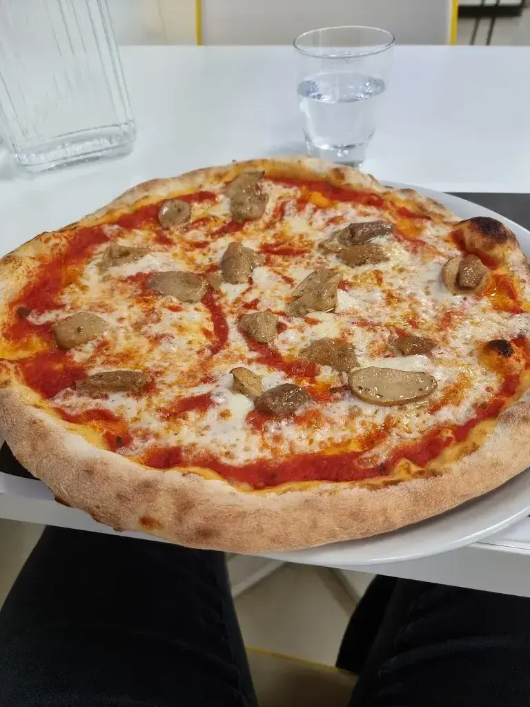 Antonino Laisa_Ristorante Club 41_Porza_avis