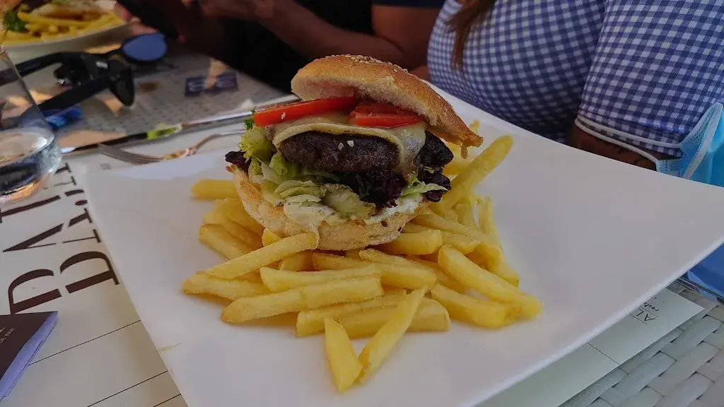 Menu_BOLA 12 cocktail lounge_Melide_image_5