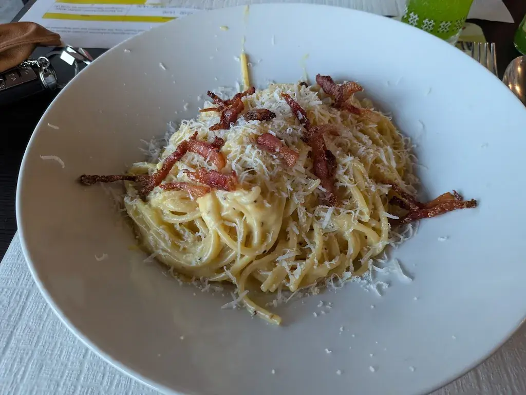 Rafael Schneider_Bollicine_Gebenstorf_avis