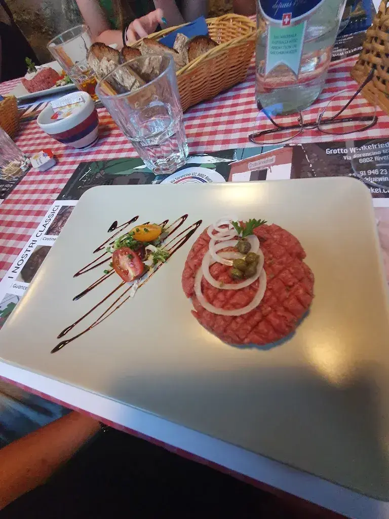 Menu_Grotto Winkelried_Rivera_image_4