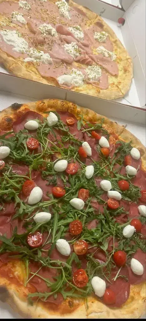 Tonia Tomasetta_PIZZERIA PIO PIO RIVERA_Rivera_review