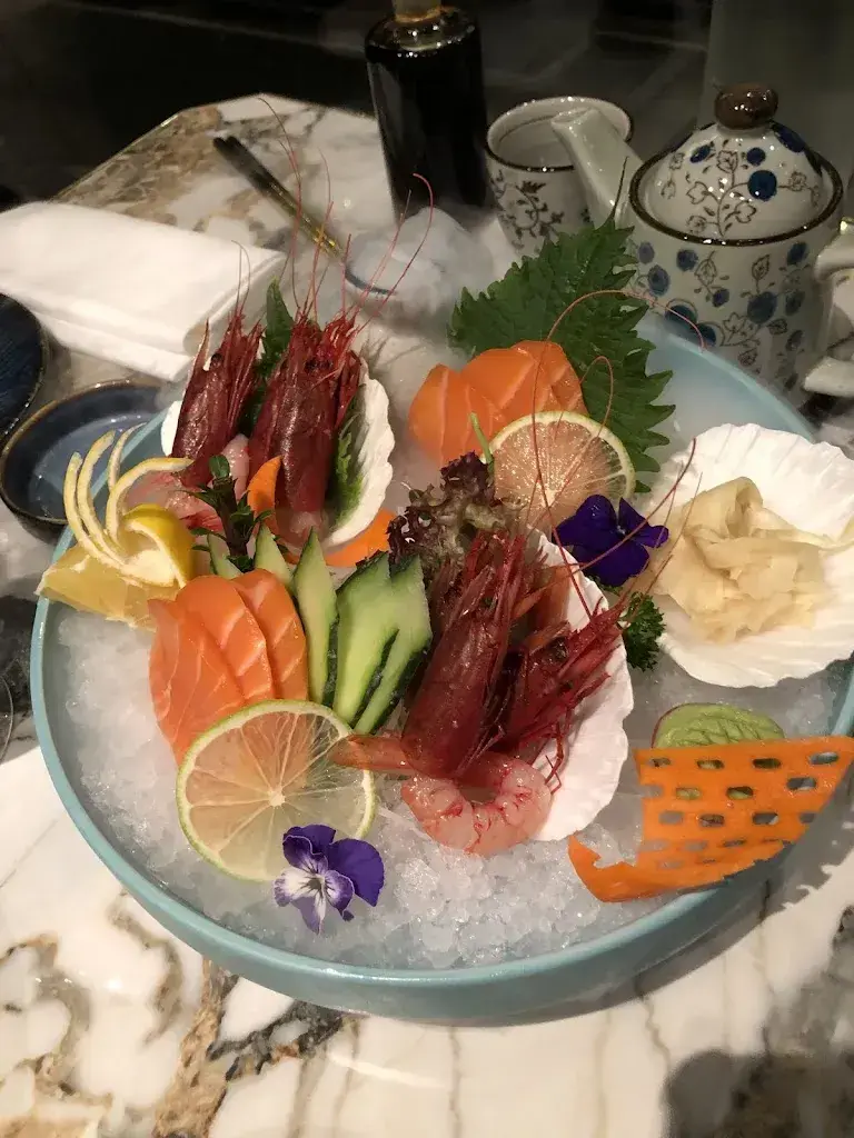 Leala Eroma_Oyishi_Italy_review