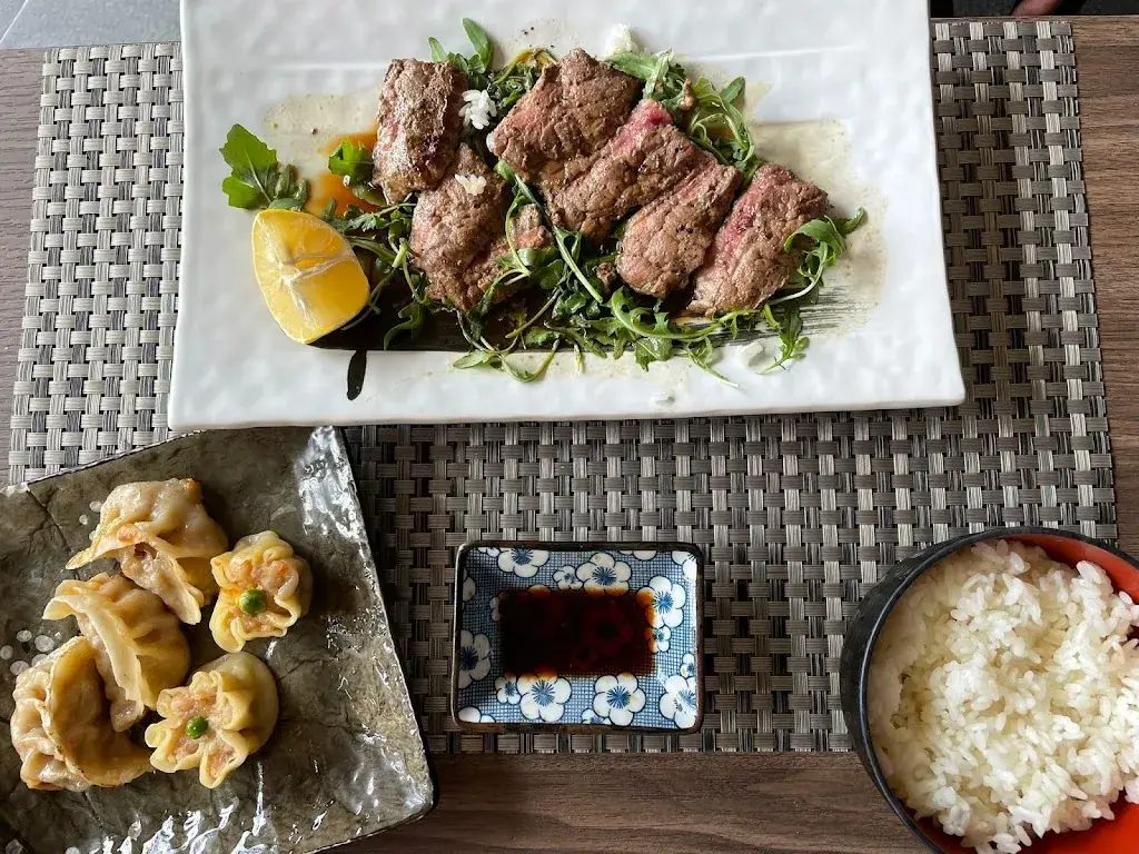 CHRISTINE & ALBERT GARCIA_Sakura_Italy_review