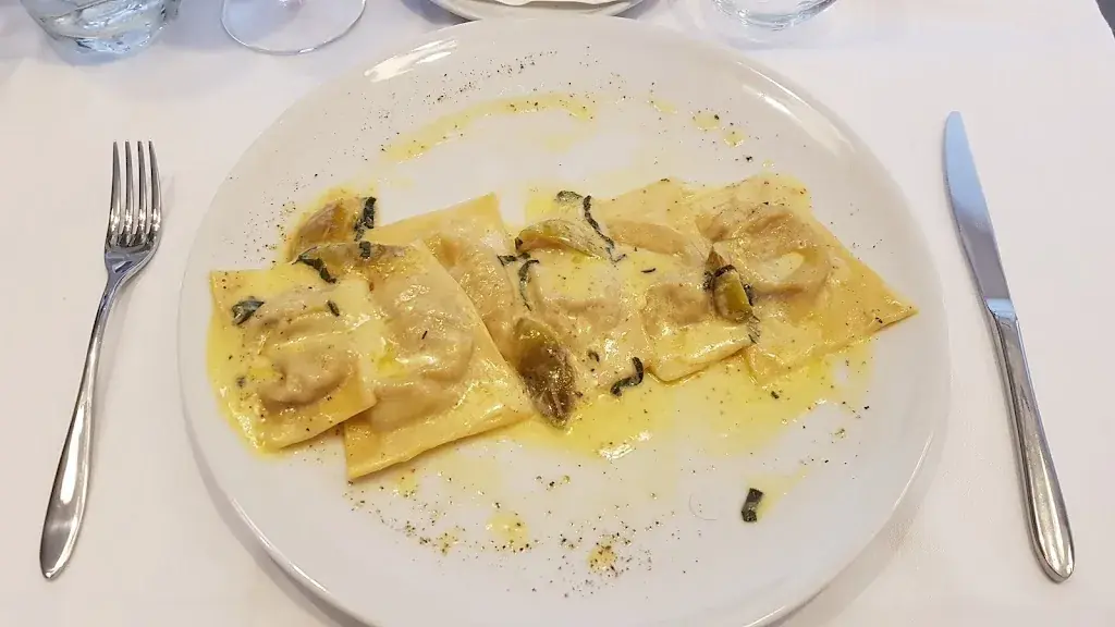 Slavisa Mihajlovic_Osteria Pizzeria Bar Ideal_Coldrerio_review