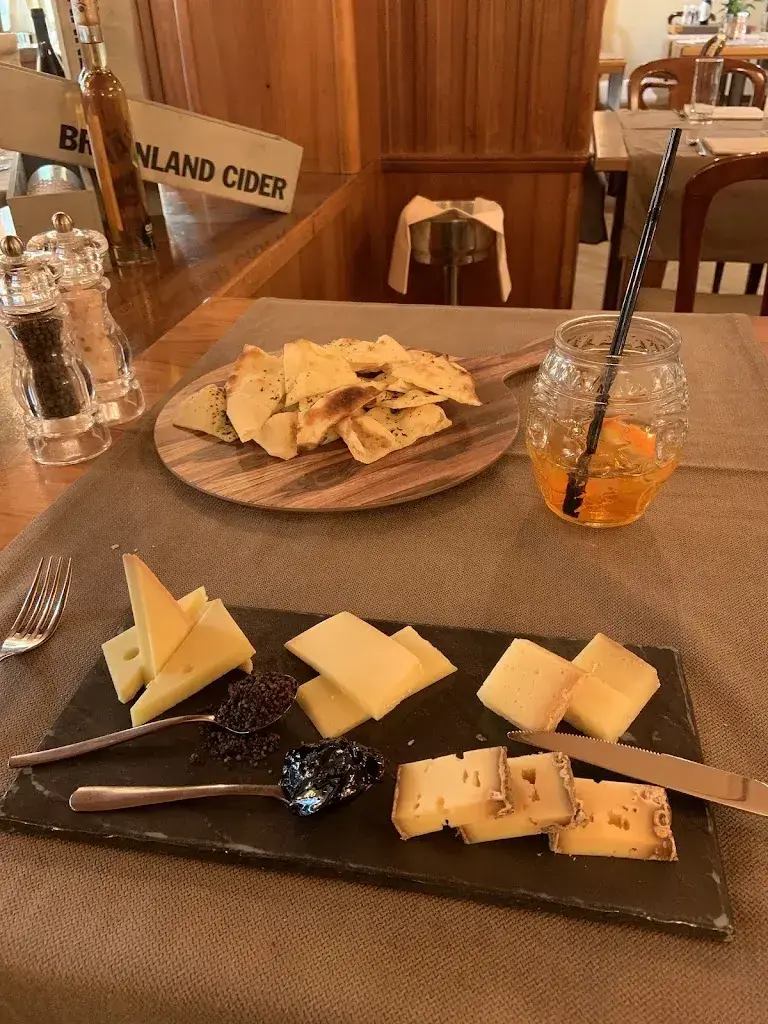 Oliver Berst_Mövenpick Restaurant Chiasso_Chiasso_review