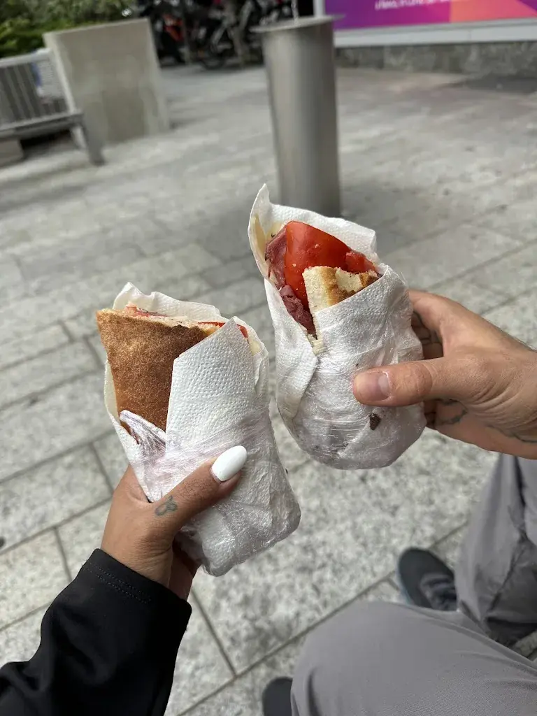 Jingle Ventura_Benvenuti al Food - Takeaway Chiasso_Chiasso_recensione