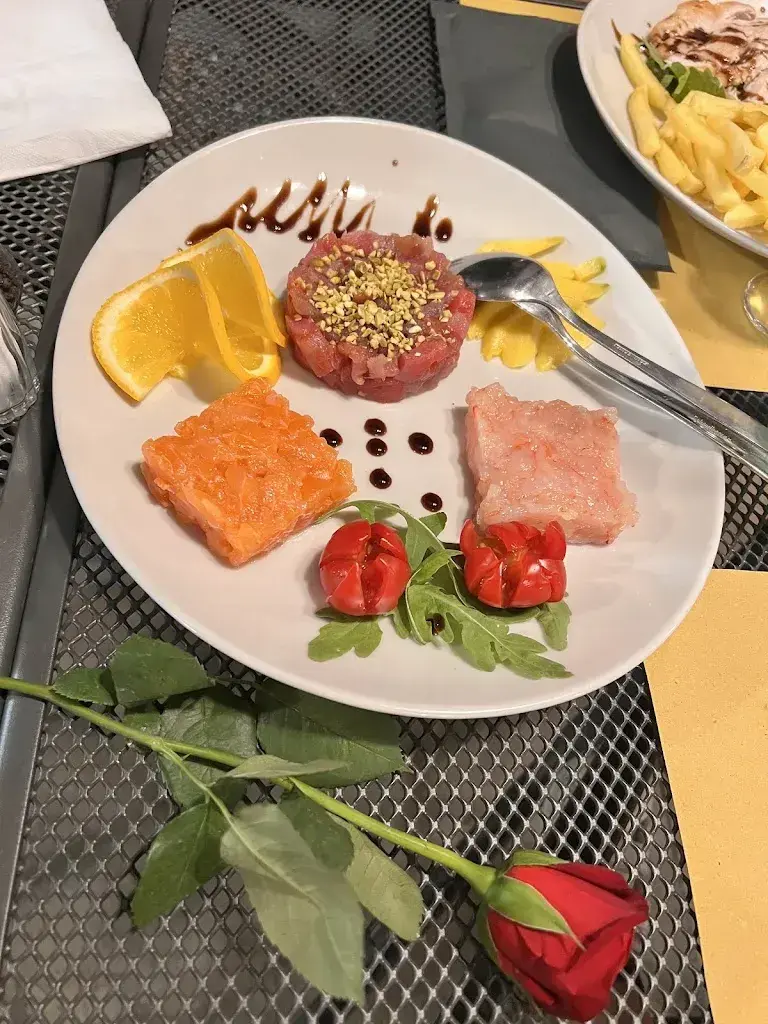 Yeni Rodrig_Frankie's Pista Giaccio_Chiasso_review