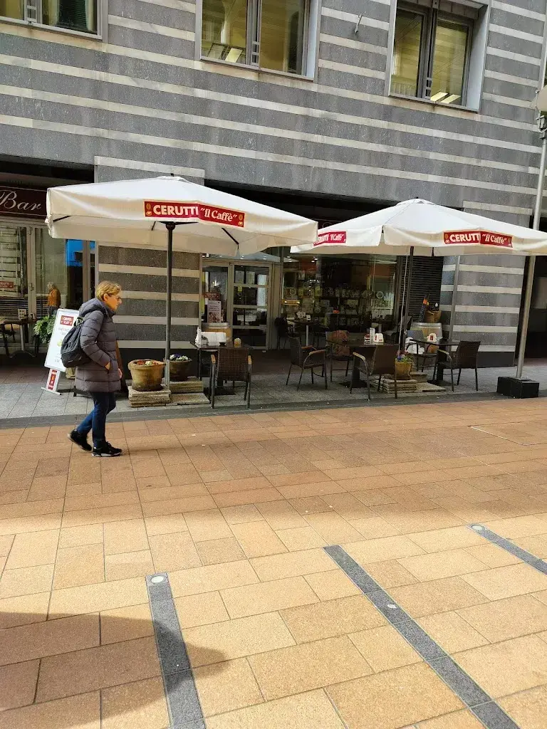 Sasy Benz_Bar Cerutti_Chiasso_review