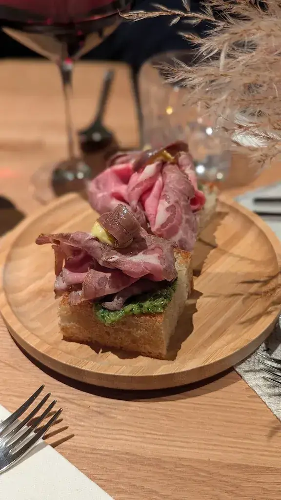 NOMAD - home.food.drink Restaurant in Italy