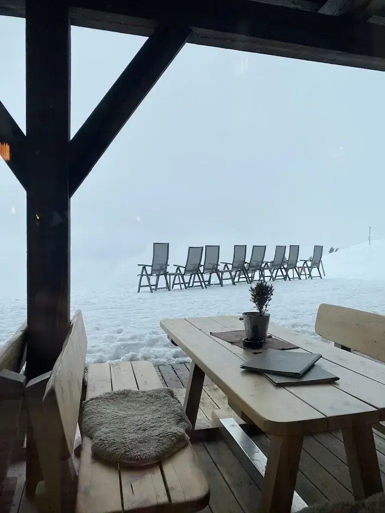 Adel Adventures_Tschötsch Alm_Italy_review