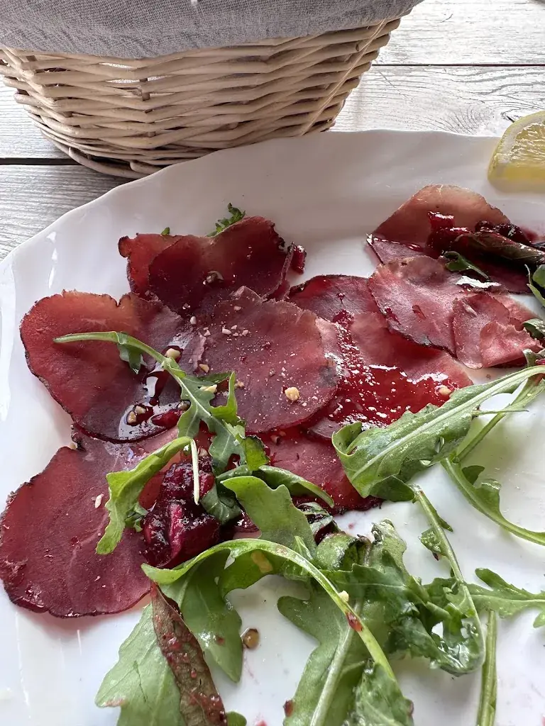 Eleni Tsakalidou_Baita Tuene_Italy_review