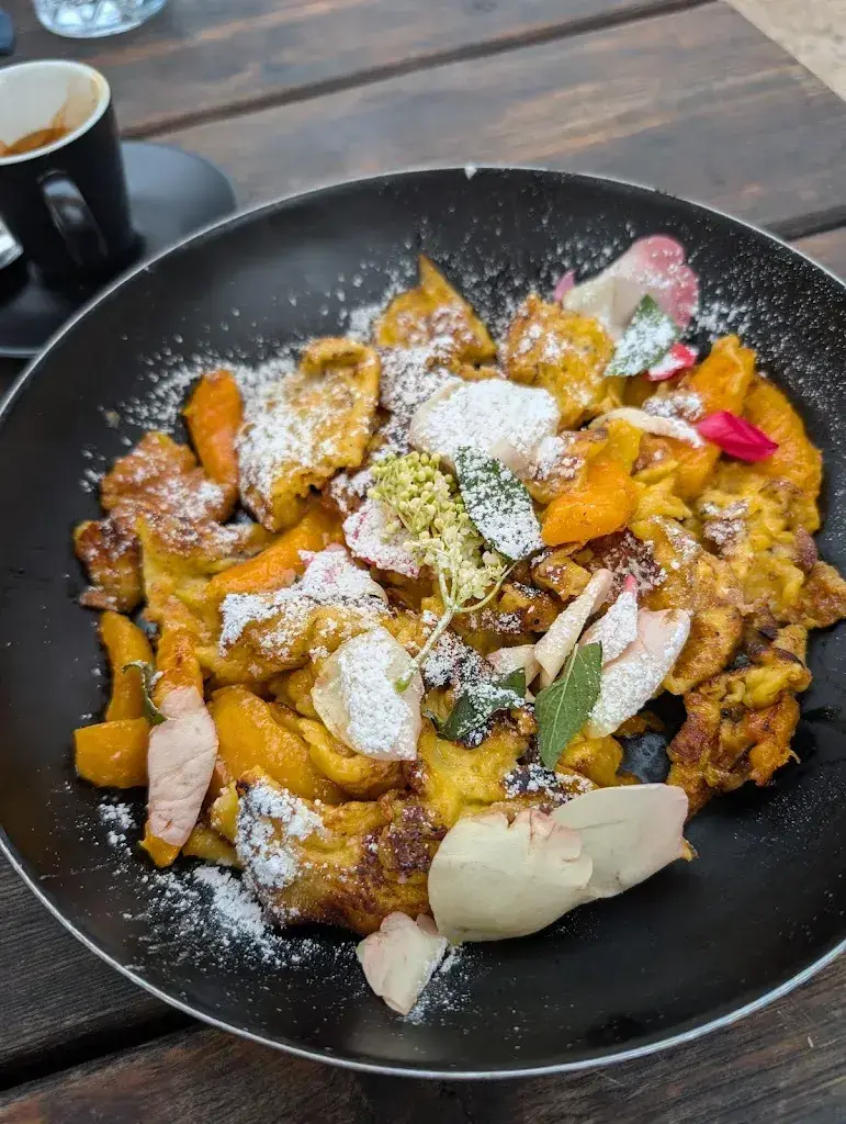 yorsh ee_Gostner Schwaige_Italy_review