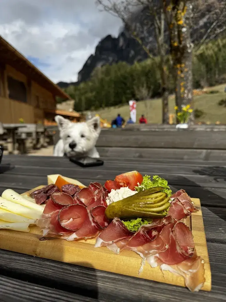 Rachel Coggan_Tuffalm_Italy_recensione