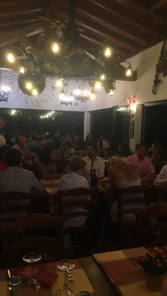 Karolina Shepanzyk_Grotto Pojana_Riva San Vitale_review