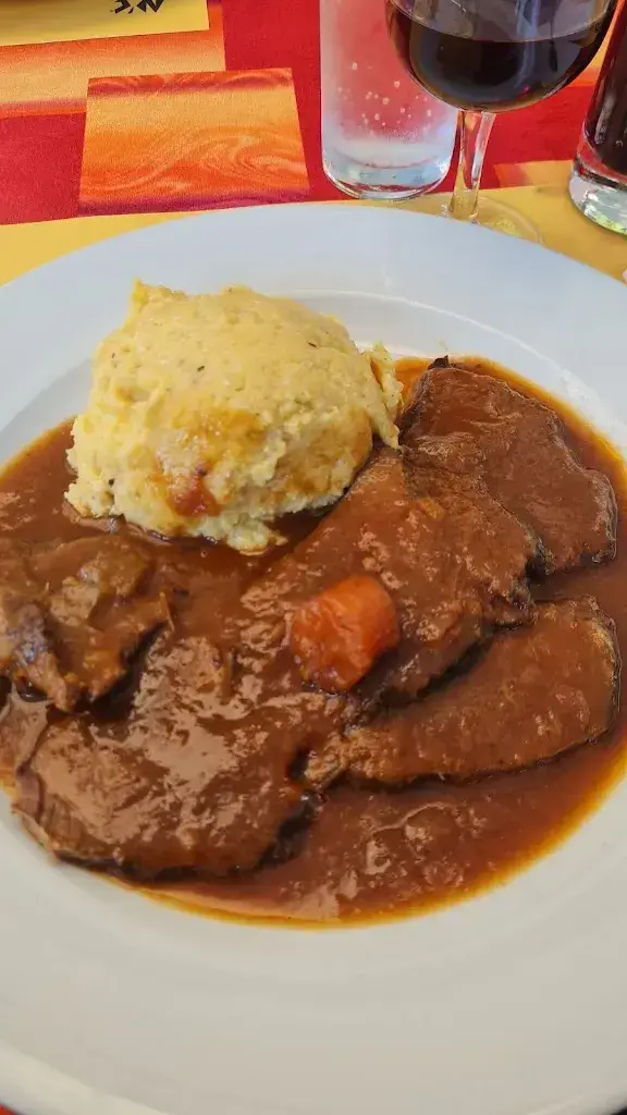 Susanne Müller-Hollenstein_Grotto del Tiro_Caneggio_review