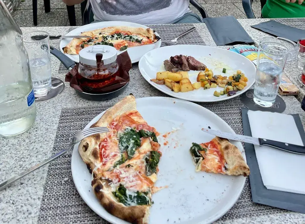 Yves Zischek_Osteria Teatro Puccini_Vacallo_review