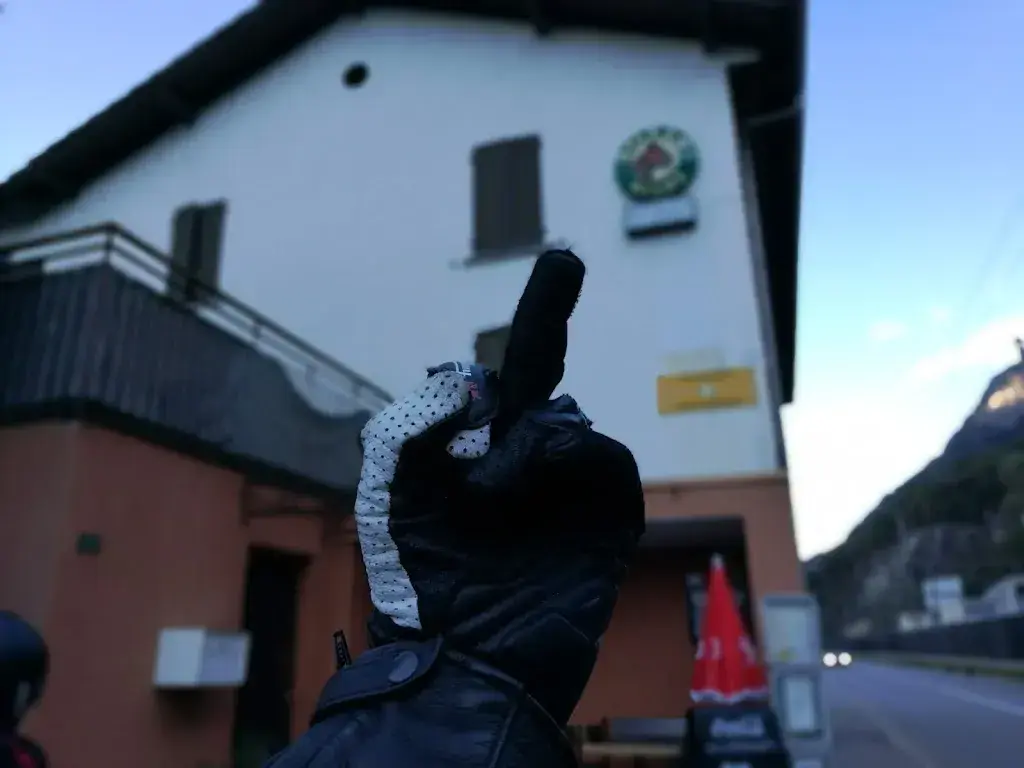 Wolf from Nowhere_Osteria da Sandra_Riviera_avis