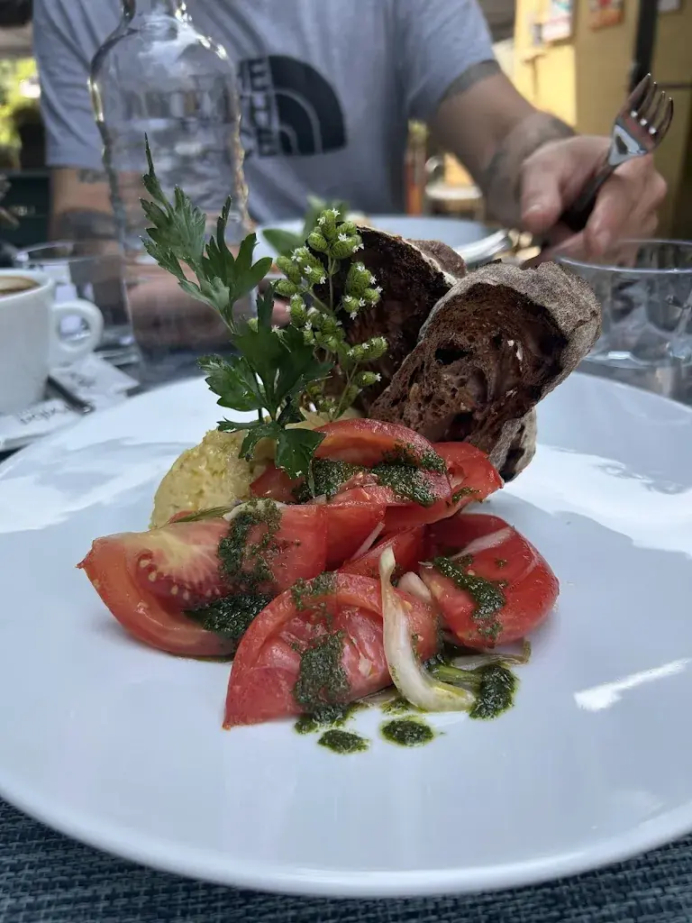 Sylvie Lerien_Ristorante Vallemaggia_Locarno_review