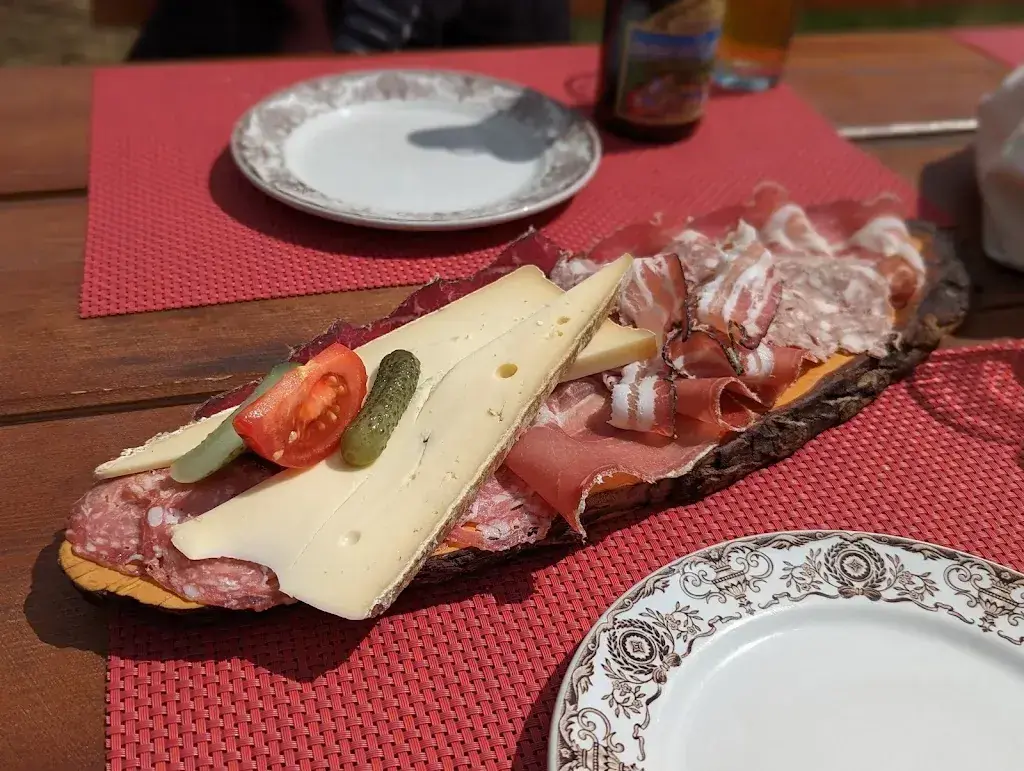 G. Gächter_Capanna Lo Stallone_Minusio_review