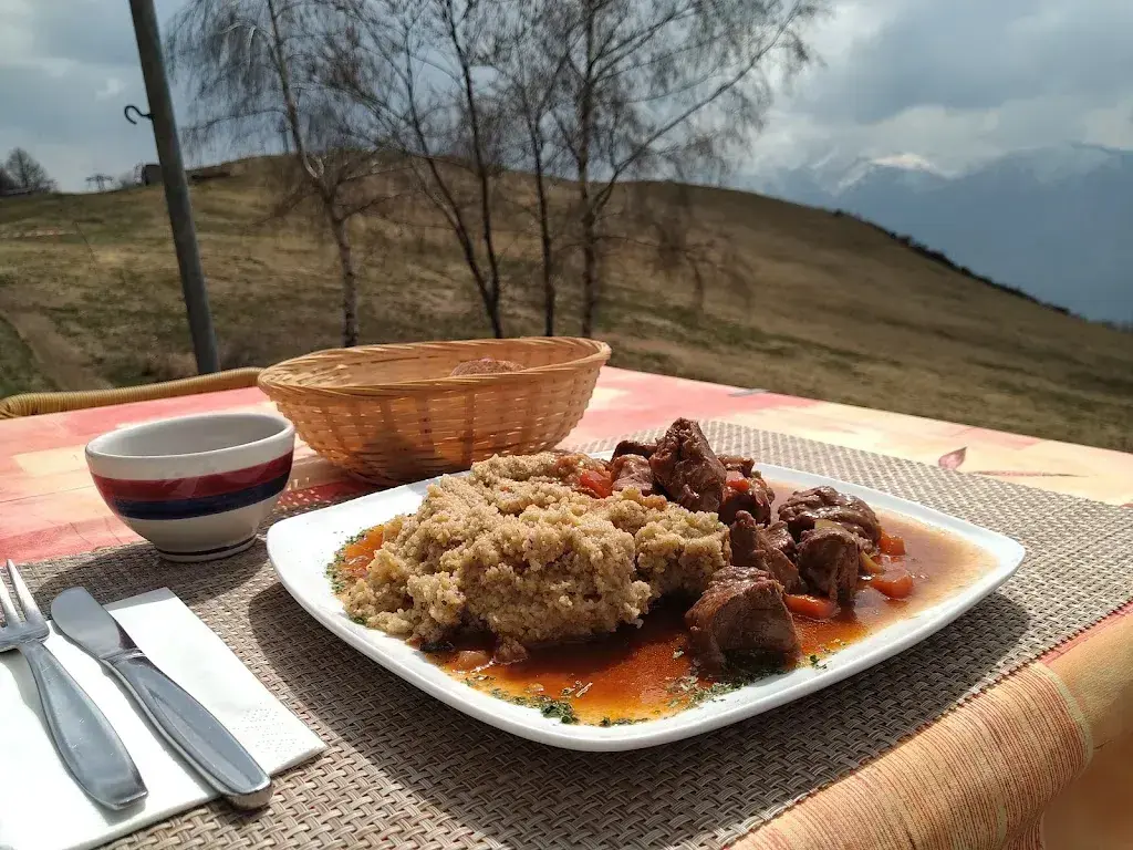 Sofia B_Capanna Lo Stallone_Minusio_review