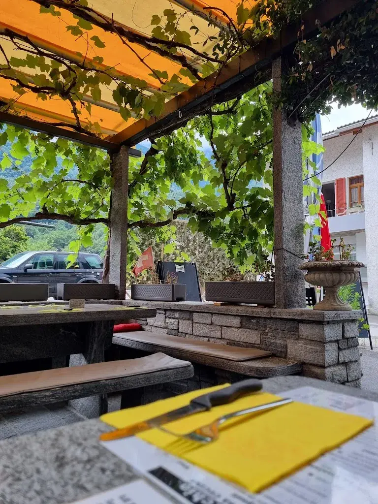 Daniel Herrera C_Al Torchio_Cavergno_review