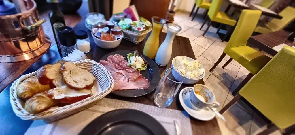 Giuseppe Micieli_B&B osteria Morganti_Someo_review