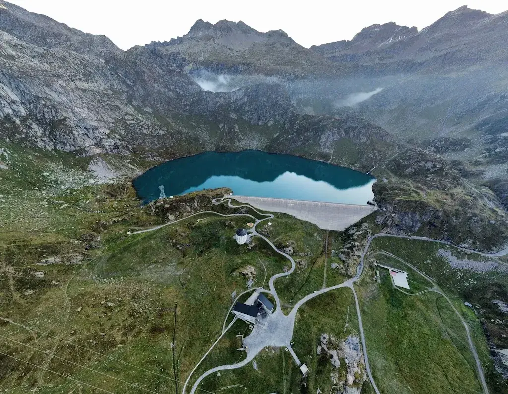 Josef Wyrsch_Albergo-Ristorante Robiei_Val Bavona_review