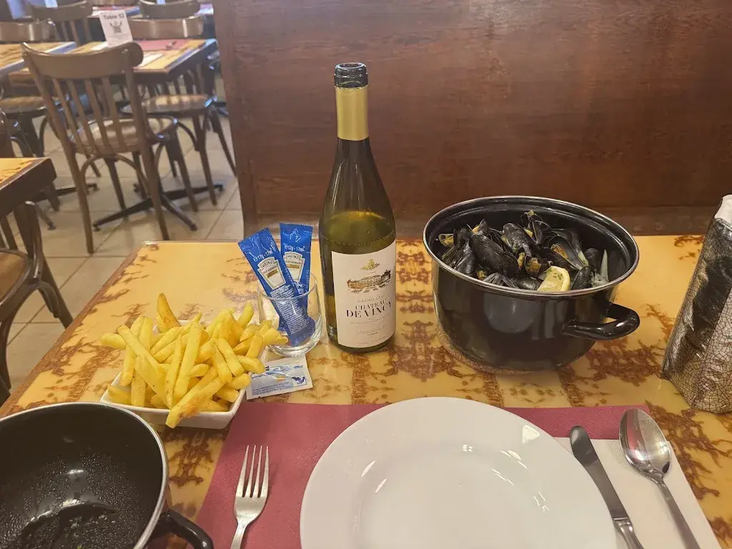 Nicole Lasiuk_Brasserie-Restaurant La Riviera_Lausanne_review