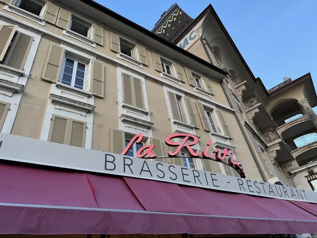 Layar Jaring_Brasserie-Restaurant La Riviera_Lausanne_review