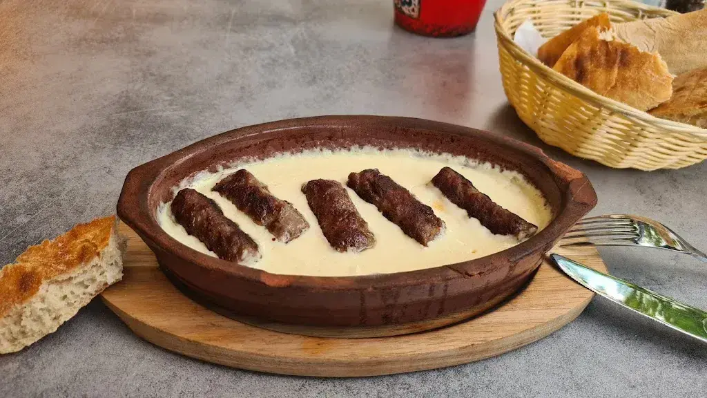 e t_Rina_Emmen_review