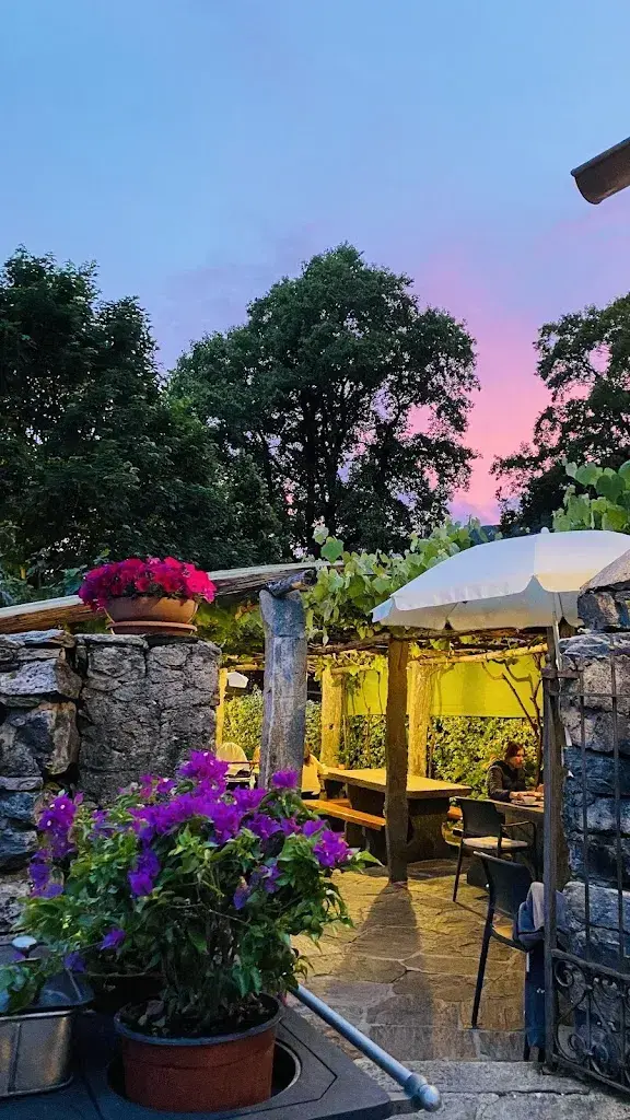 Kev Yz_Grotto Pedemonte_Verscio_review